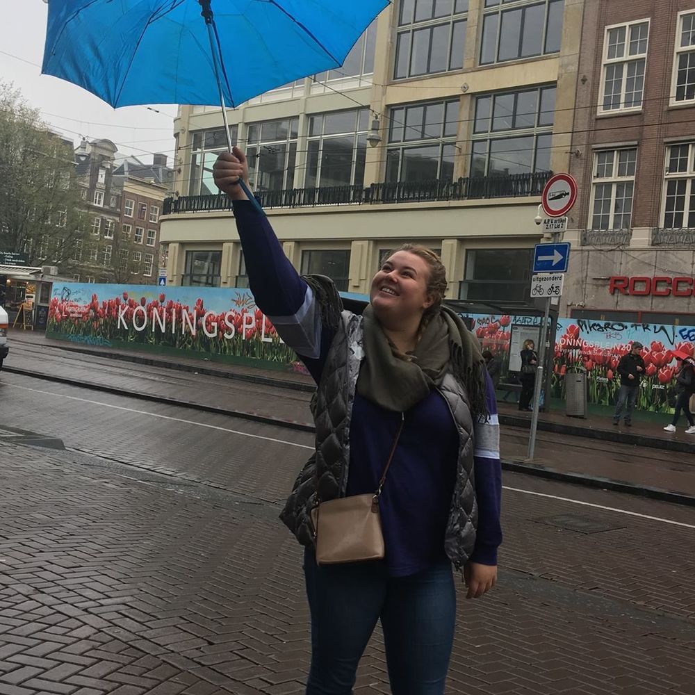 Meet your Posher, Anna-maria